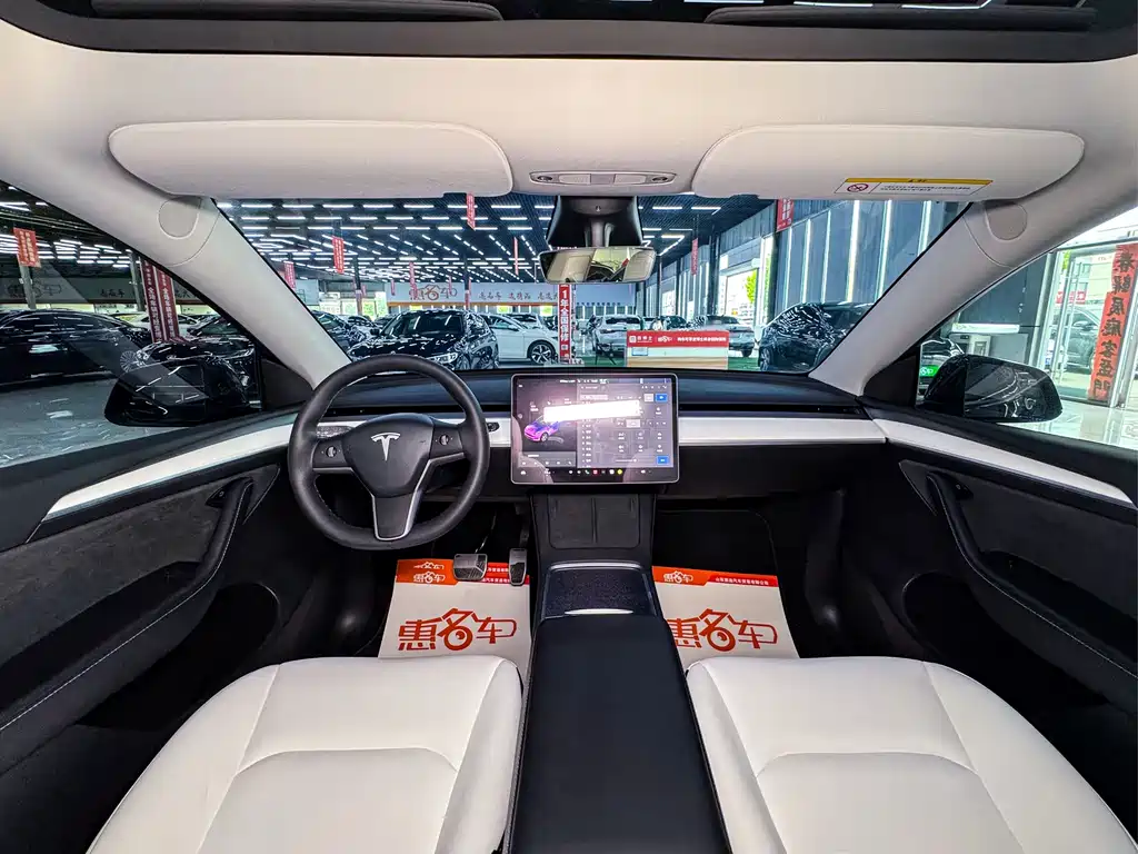 Tesla Model Y — фотографии объявления, Фото 17