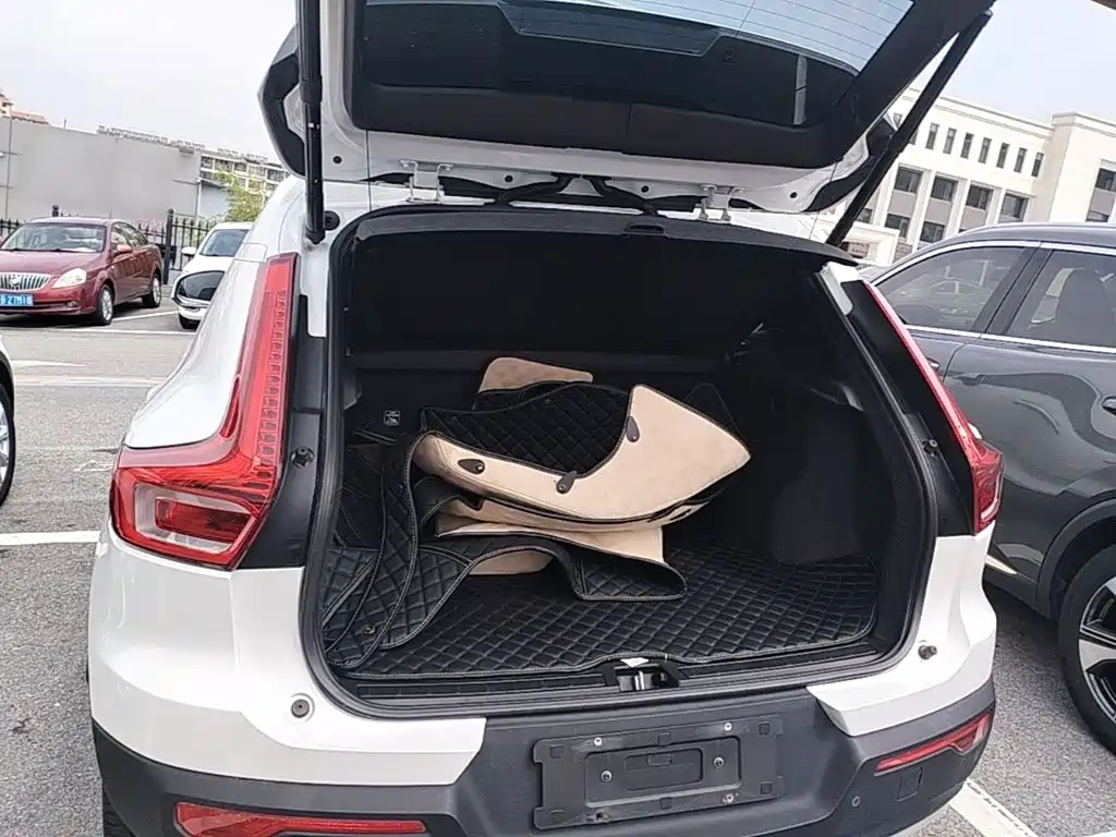 Volvo XC40 — миниатюра 19