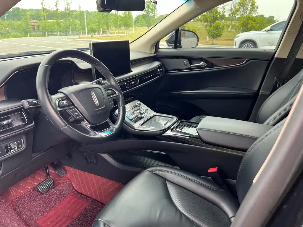 Lincoln Nautilus 2021 2.0T Premium
