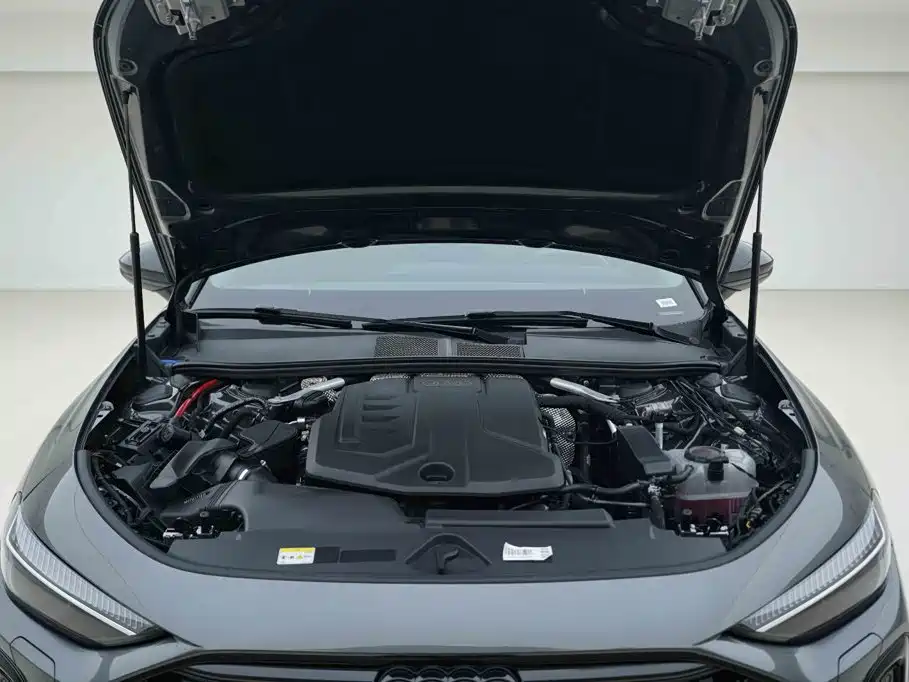 Audi Audi A5L — миниатюра 6