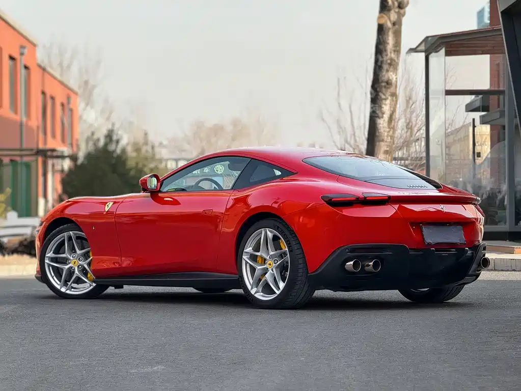 Ferrari Roma 3.9T V8, фото 4