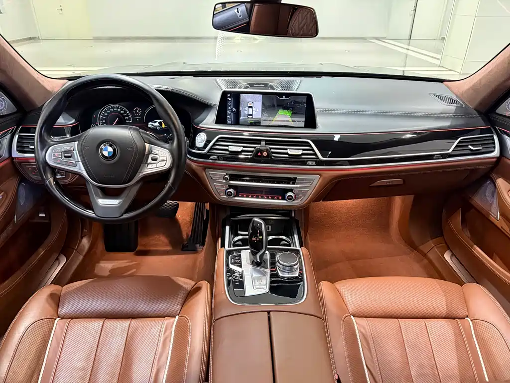 BMW 7 Series 7 2017 750Li xDrive мест
