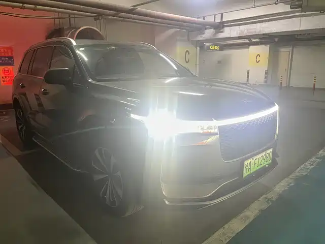 Li Auto 理想ONE