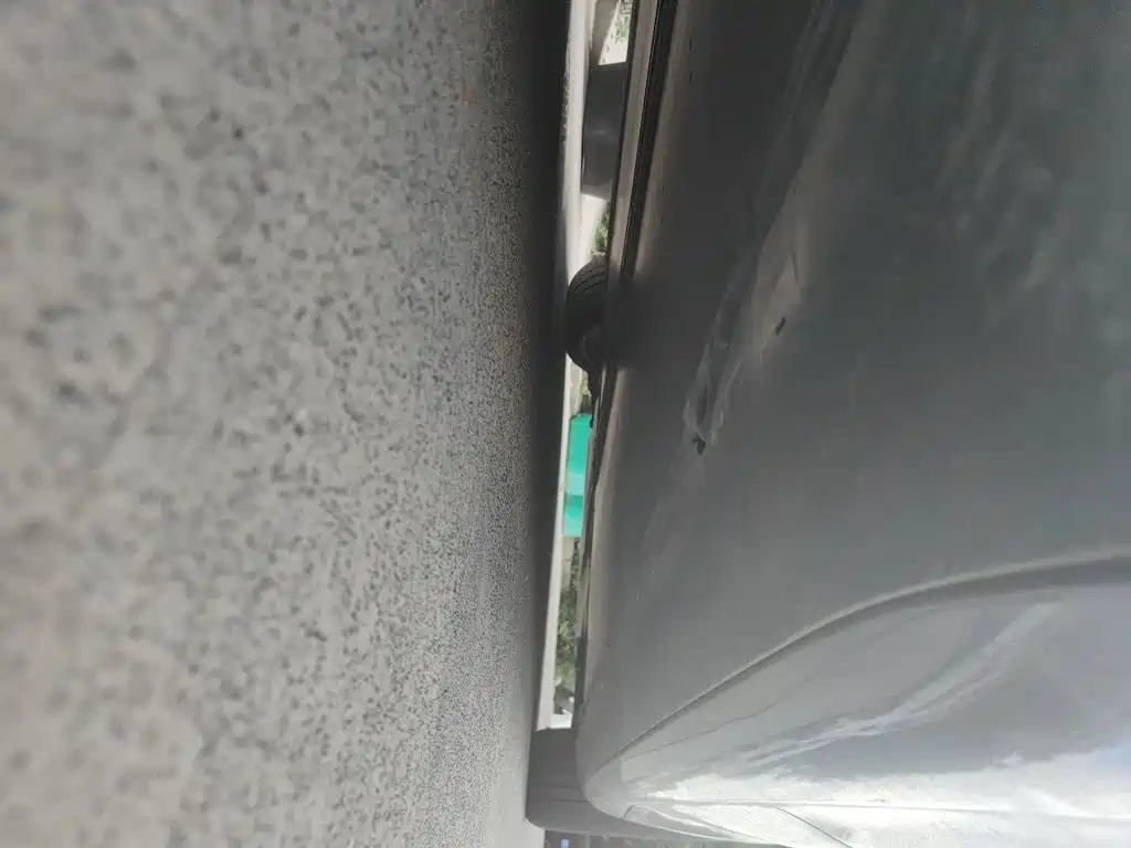 Tesla Model 3 — миниатюра 18