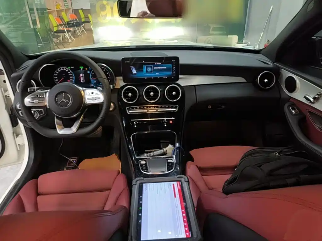Mercedes-Benz C-Class — миниатюра 10