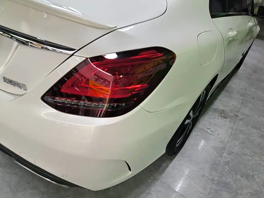 Mercedes-Benz C-Class — миниатюра 8
