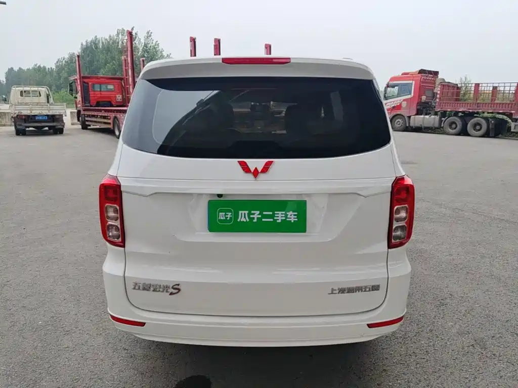 Wuling Hongguang — миниатюра 6