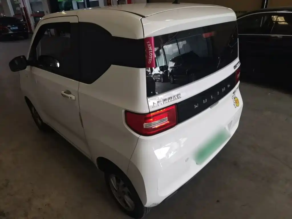 Wuling MINIEV — миниатюра 5