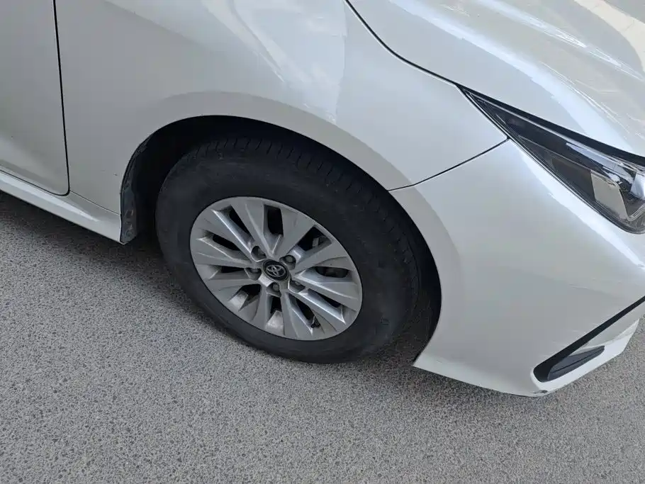 Toyota Corolla — миниатюра 6