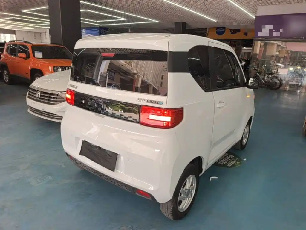 Wuling MINIEV — миниатюра 7