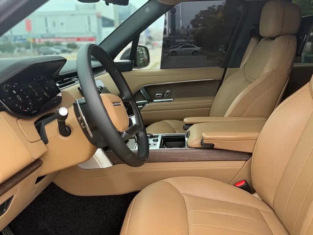 Land Rover Range Rover — миниатюра 11