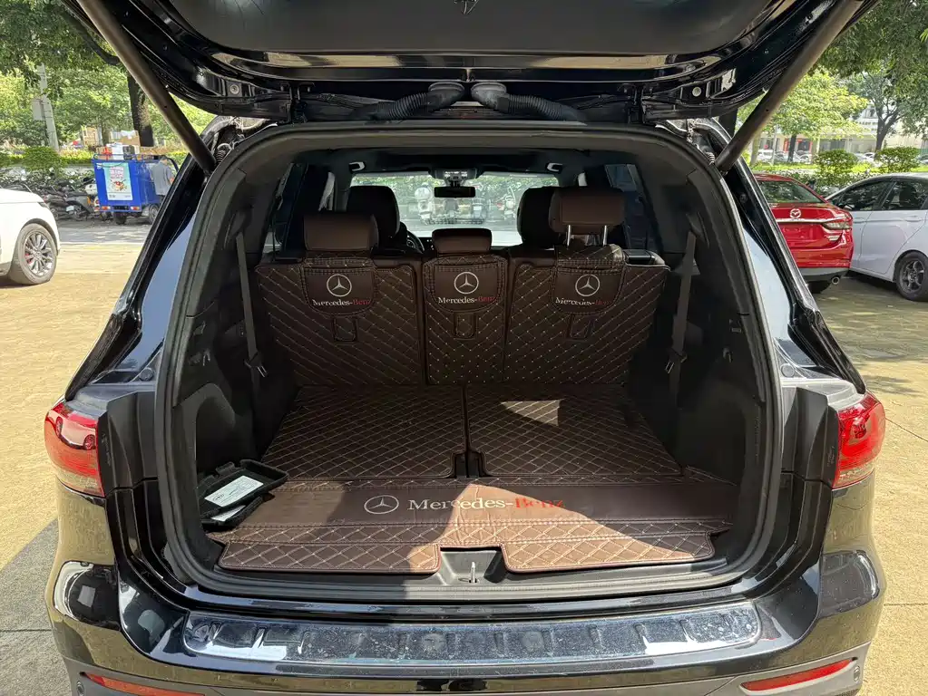 Mercedes-Benz GLB — миниатюра 13