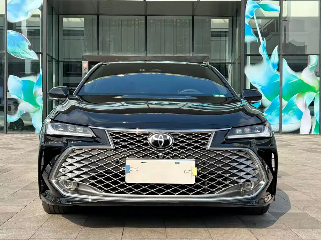Toyota Avalon — миниатюра 2