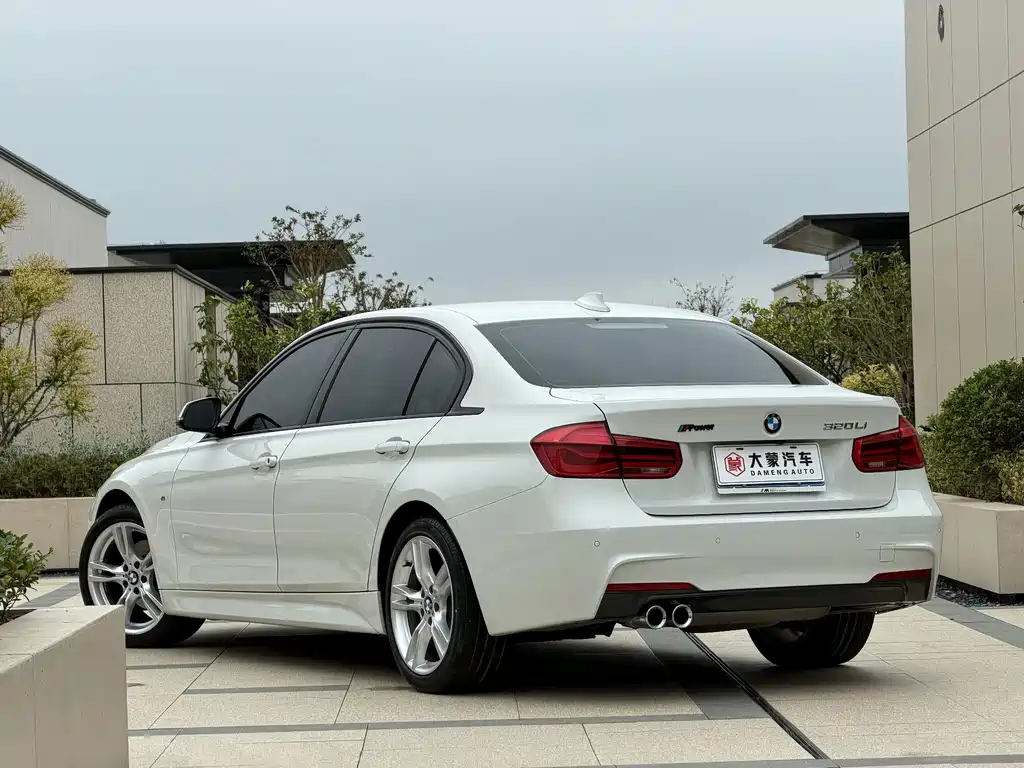 BMW 3 Series — миниатюра 11