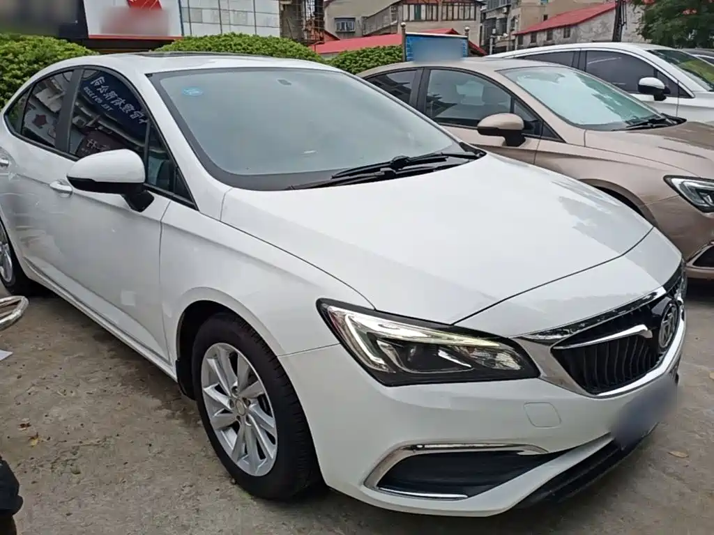 Buick Verano — миниатюра 4