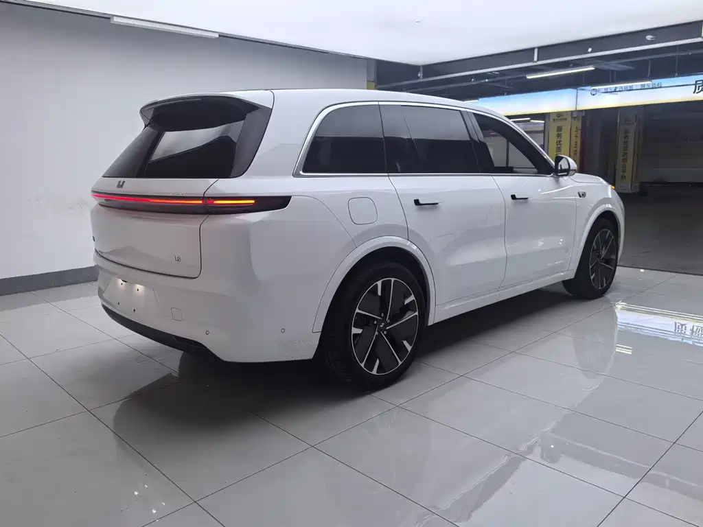 Li Auto L8 2025 Ultra