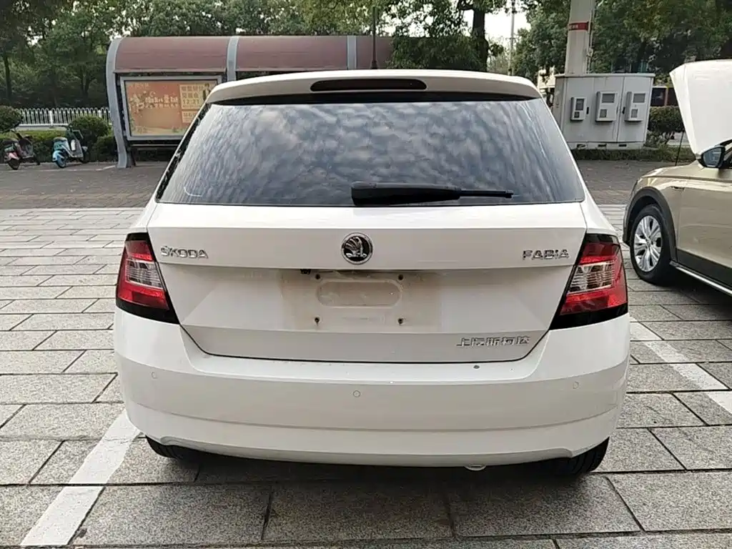 Skoda Fabia — миниатюра 6