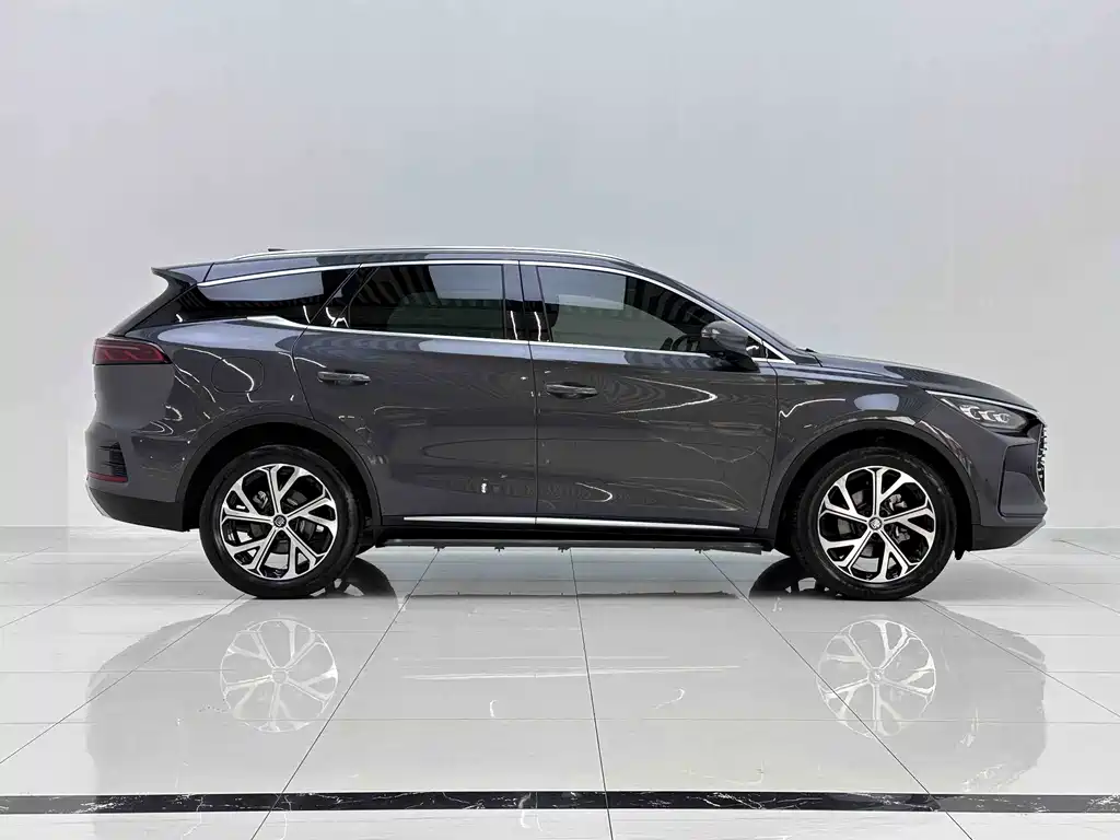 BYD Tang New Energy — миниатюра 5