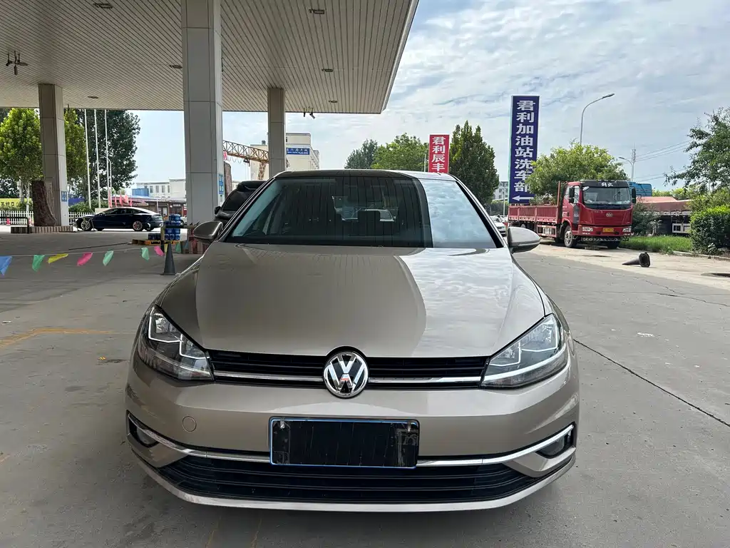 Volkswagen Golf — миниатюра 3