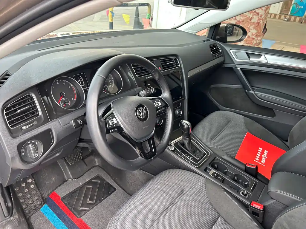 Volkswagen Golf — миниатюра 11