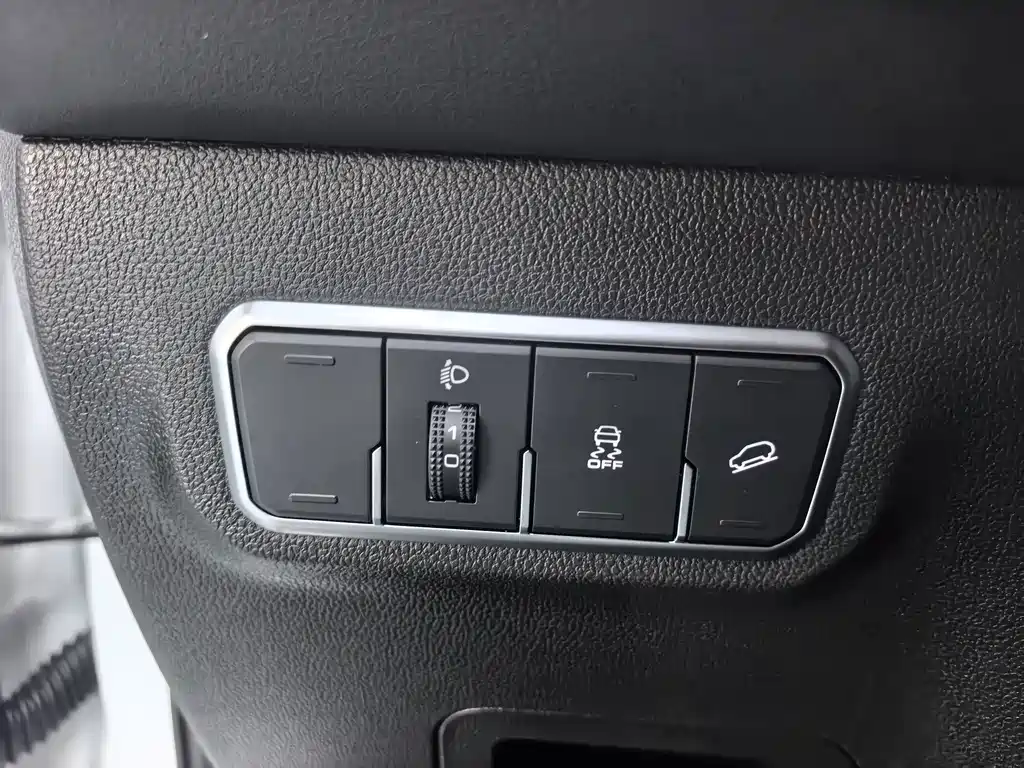 Haval M6 — миниатюра 17