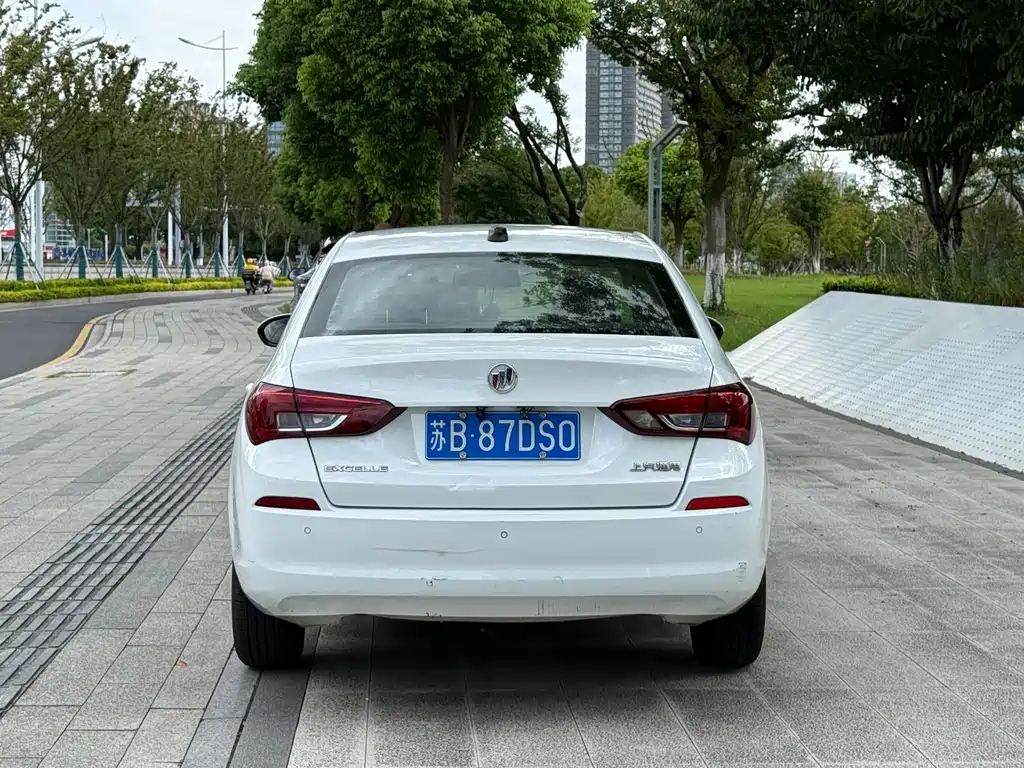 Buick Excelle — миниатюра 11