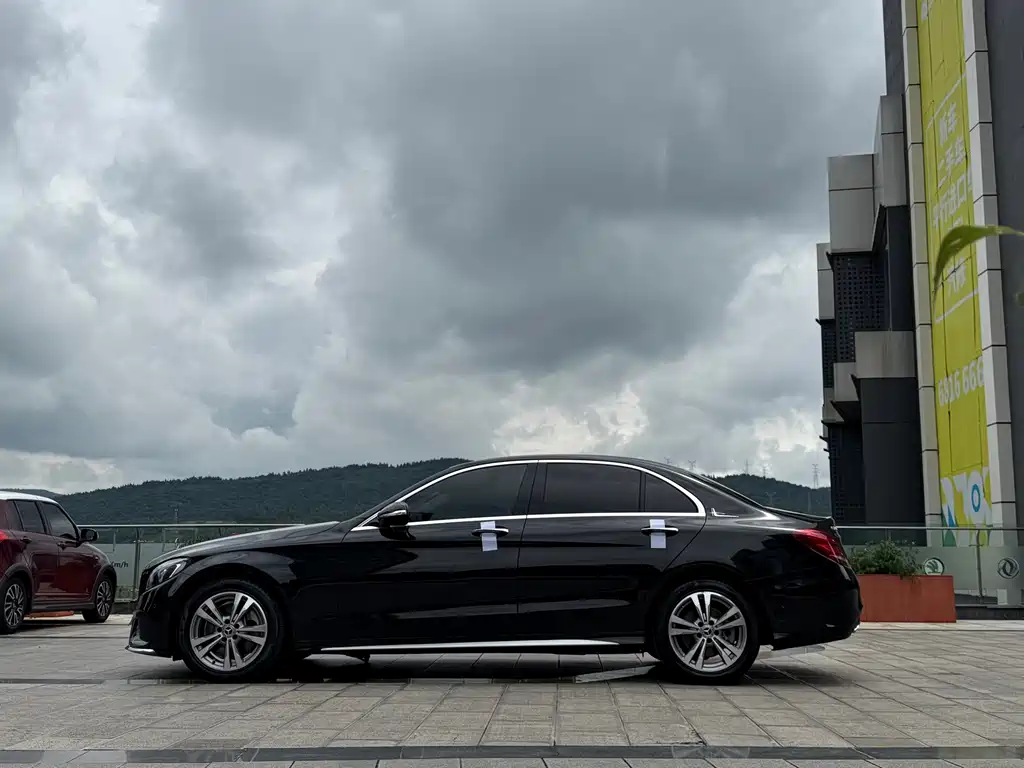 Mercedes-Benz C-Class — миниатюра 10