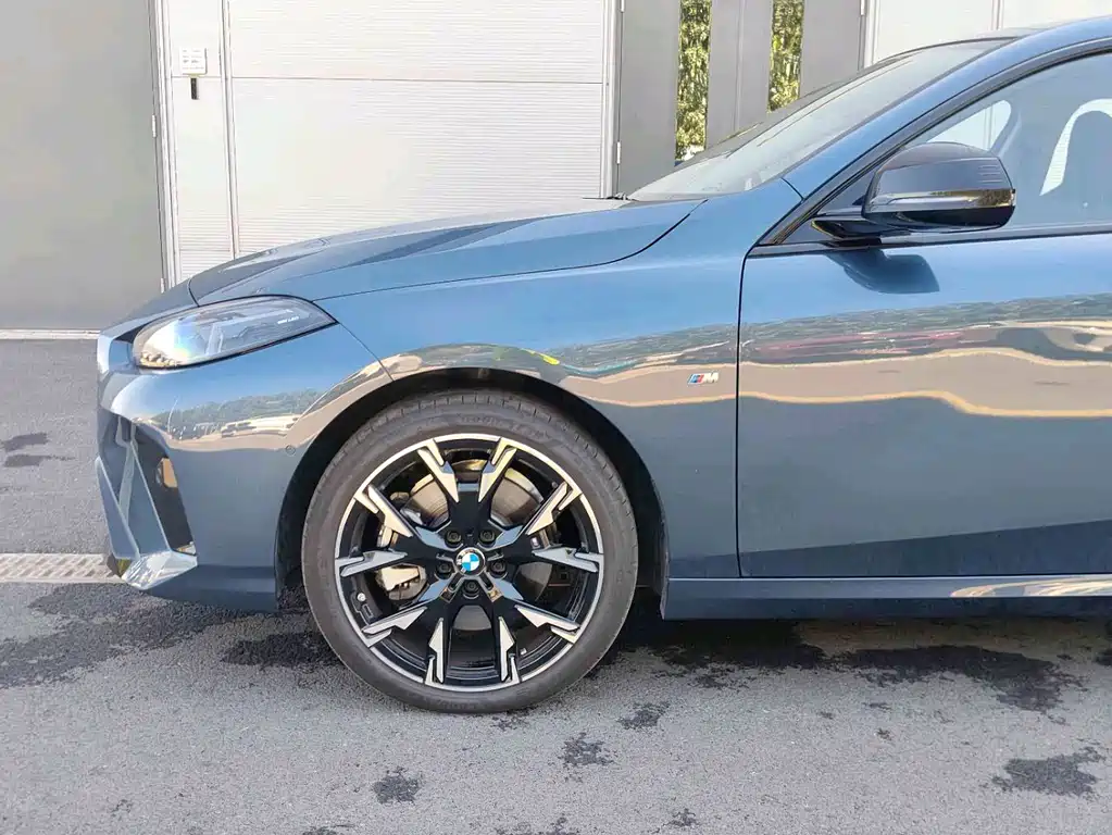 BMW 2 Series — миниатюра 6