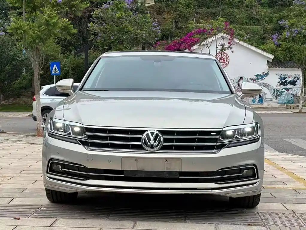 Volkswagen Phideon — миниатюра 3