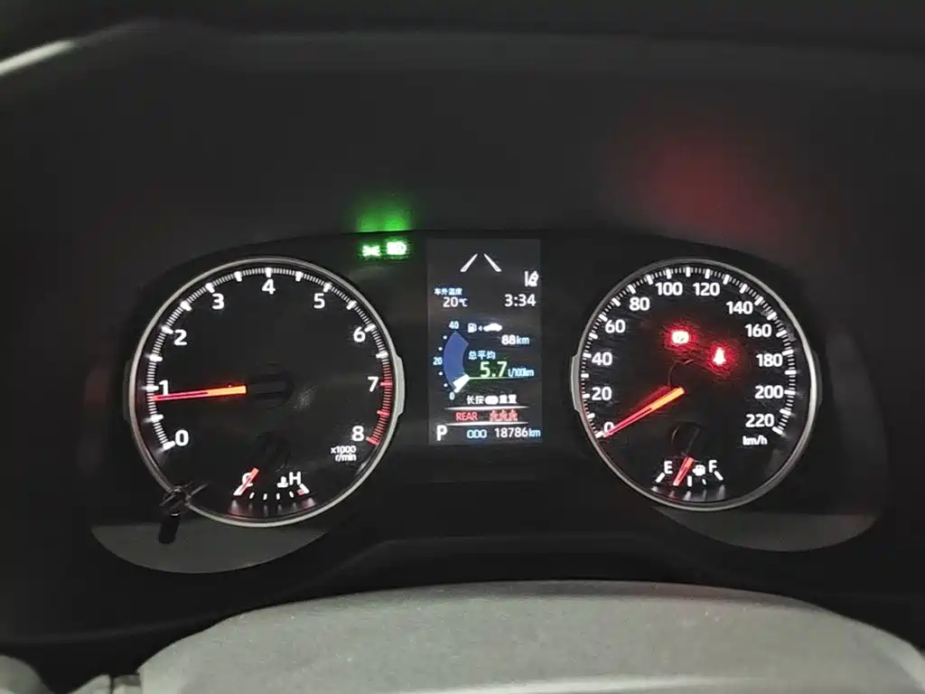 Toyota RAV4 — миниатюра 12