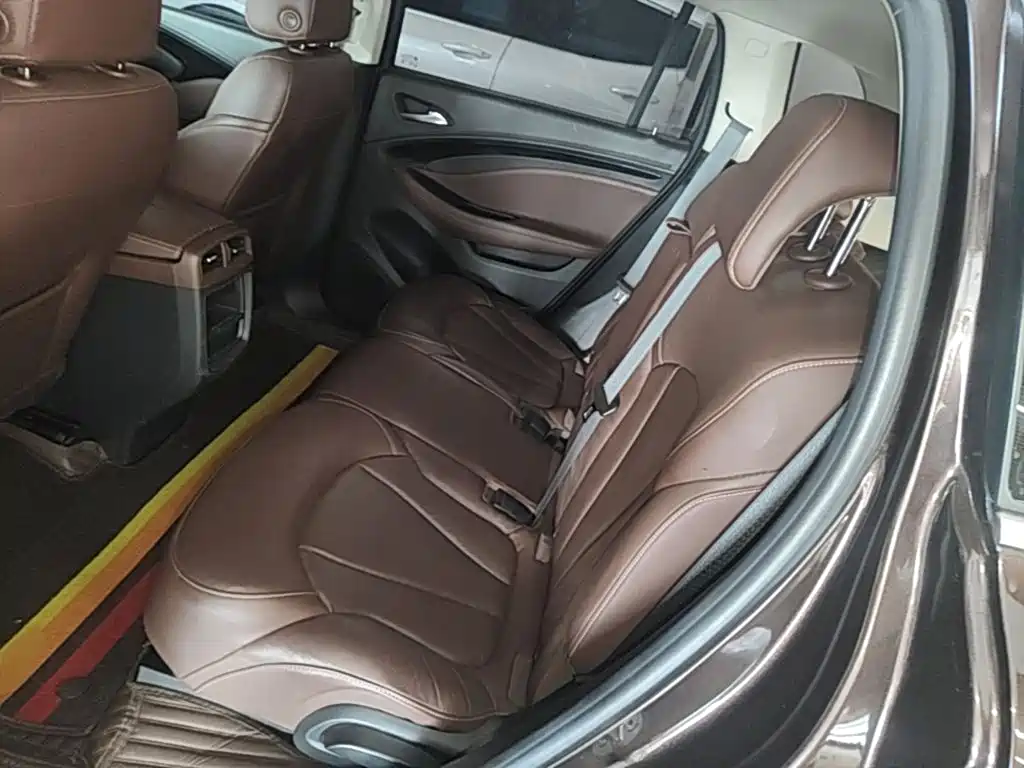 Buick Envision Plus — миниатюра 17