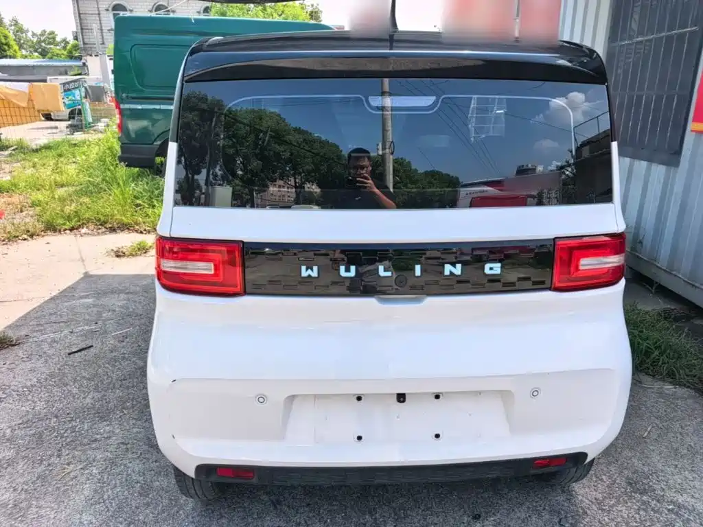 Wuling MINIEV — миниатюра 6