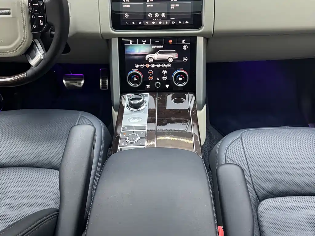 Land Rover Range Rover — миниатюра 17