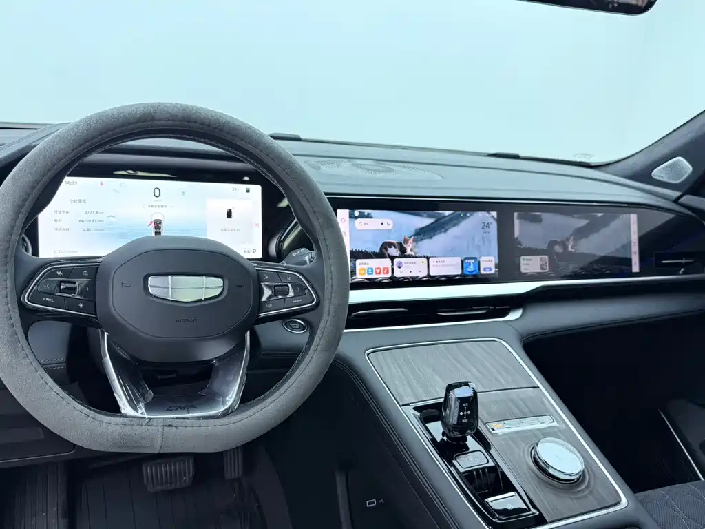 Geely Xingyue L — миниатюра 11