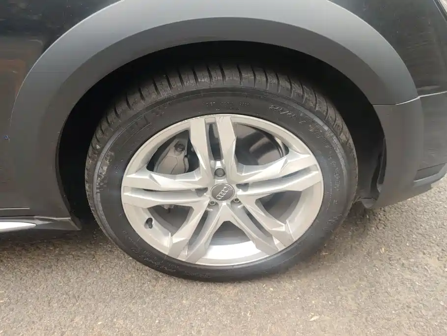 Audi A4 (Import) — миниатюра 6