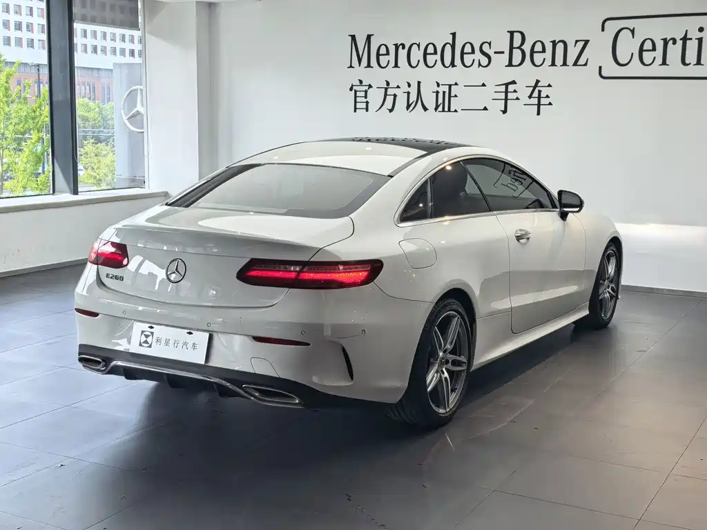 Mercedes-Benz E-Class (Import) — миниатюра 15