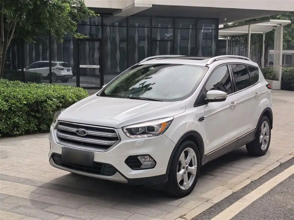 Купить Ford Kuga