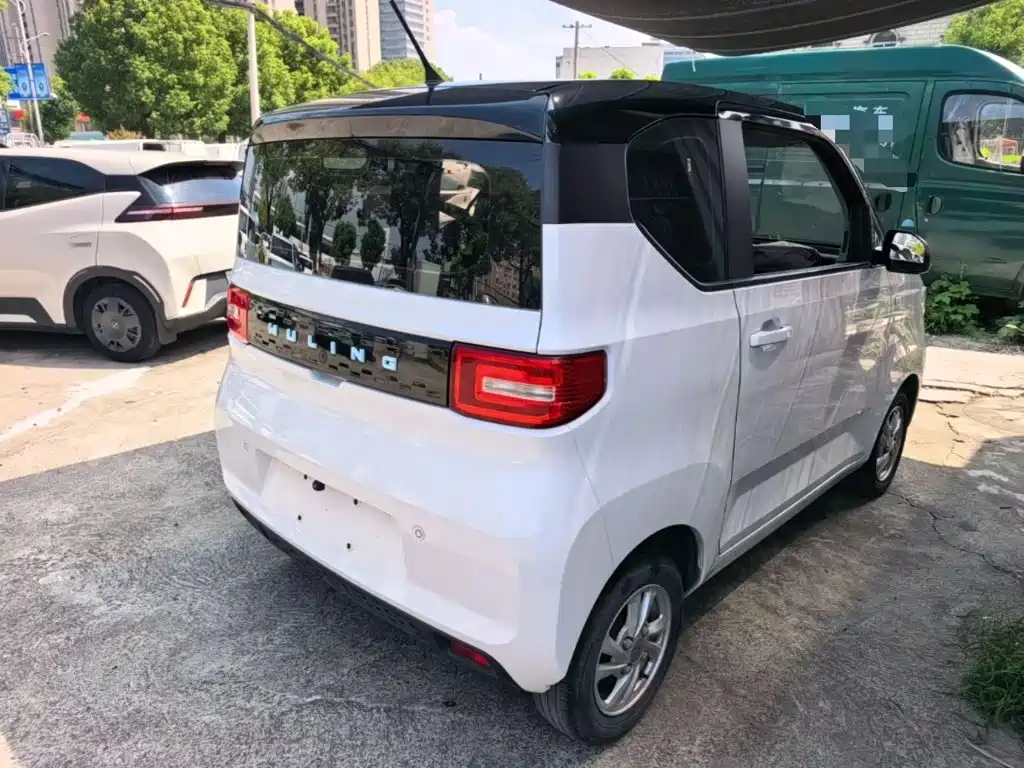 Wuling MINIEV — миниатюра 7