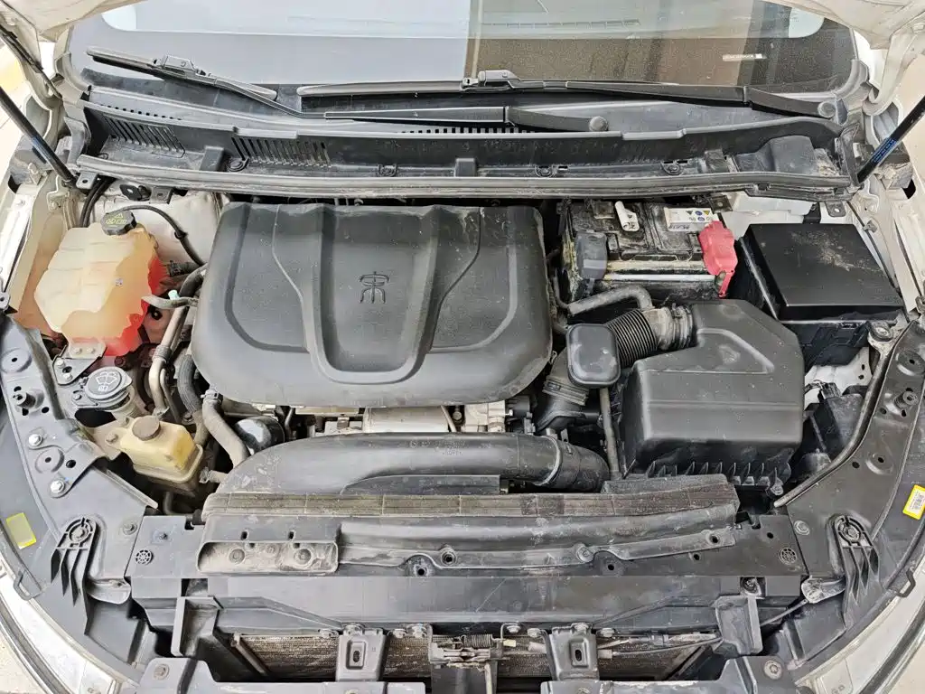 BYD MAX — миниатюра 20