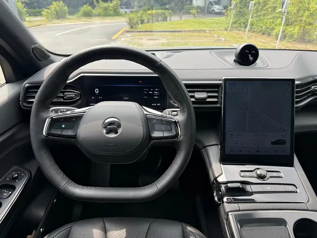 NIO ES8 — миниатюра 20