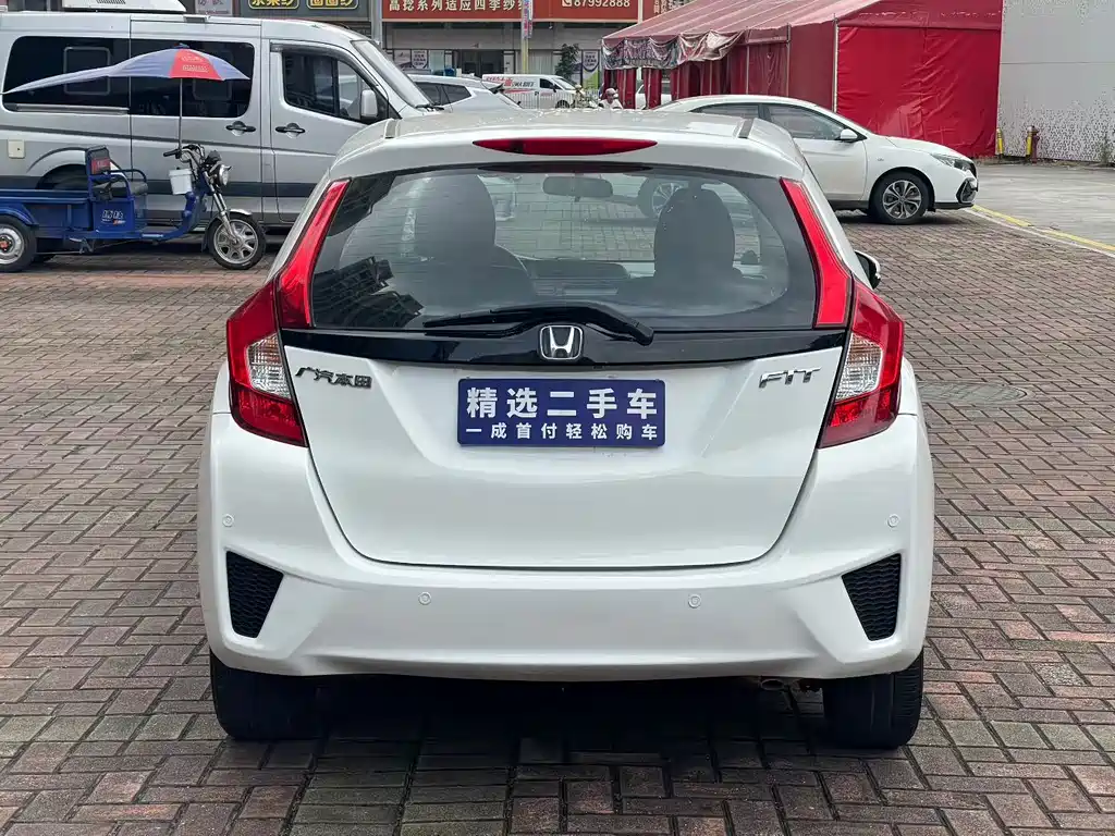 Honda Fit — миниатюра 5