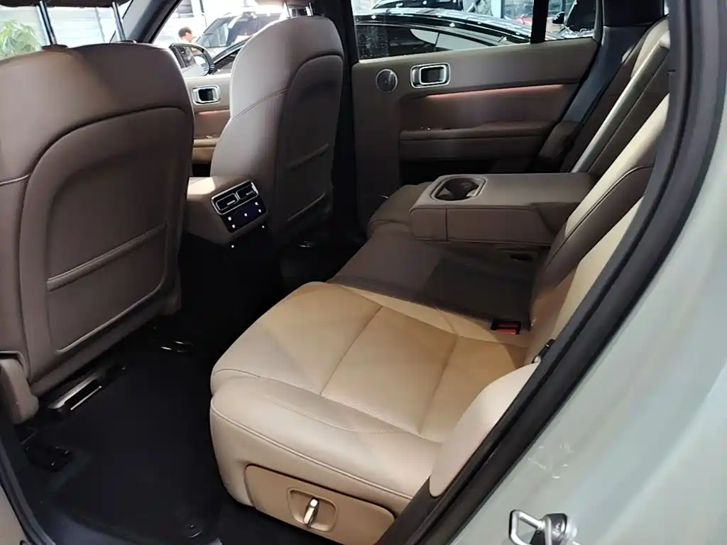Li Auto Li L6 — миниатюра 17