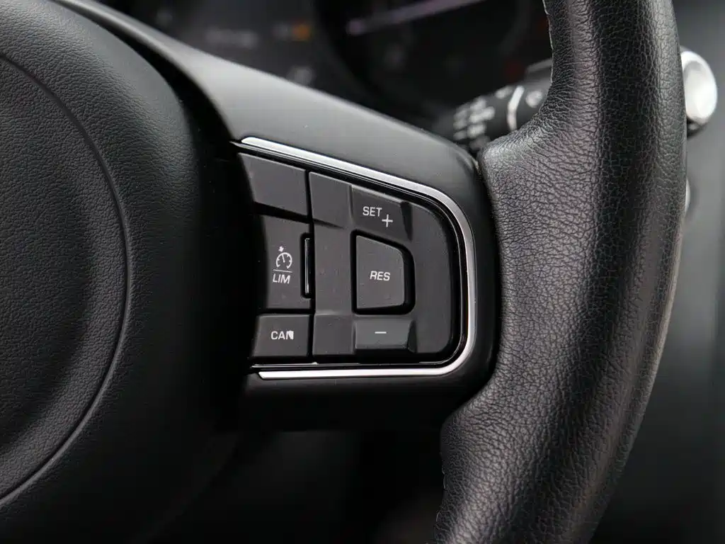 Jaguar E-PACE — миниатюра 14