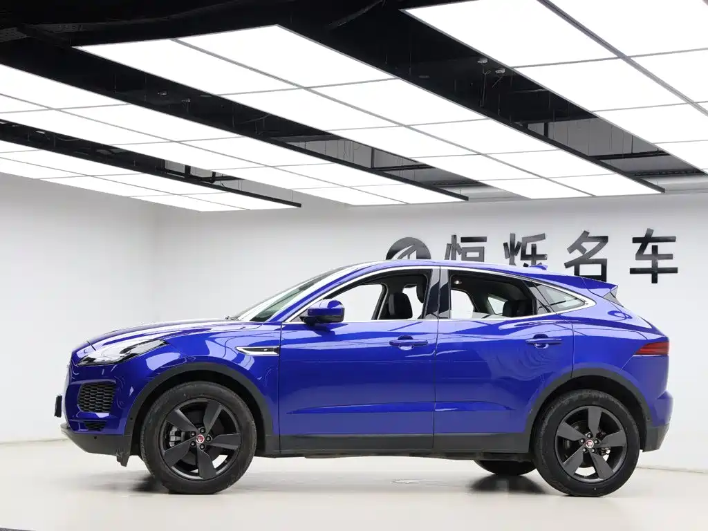 Jaguar E-PACE — миниатюра 28