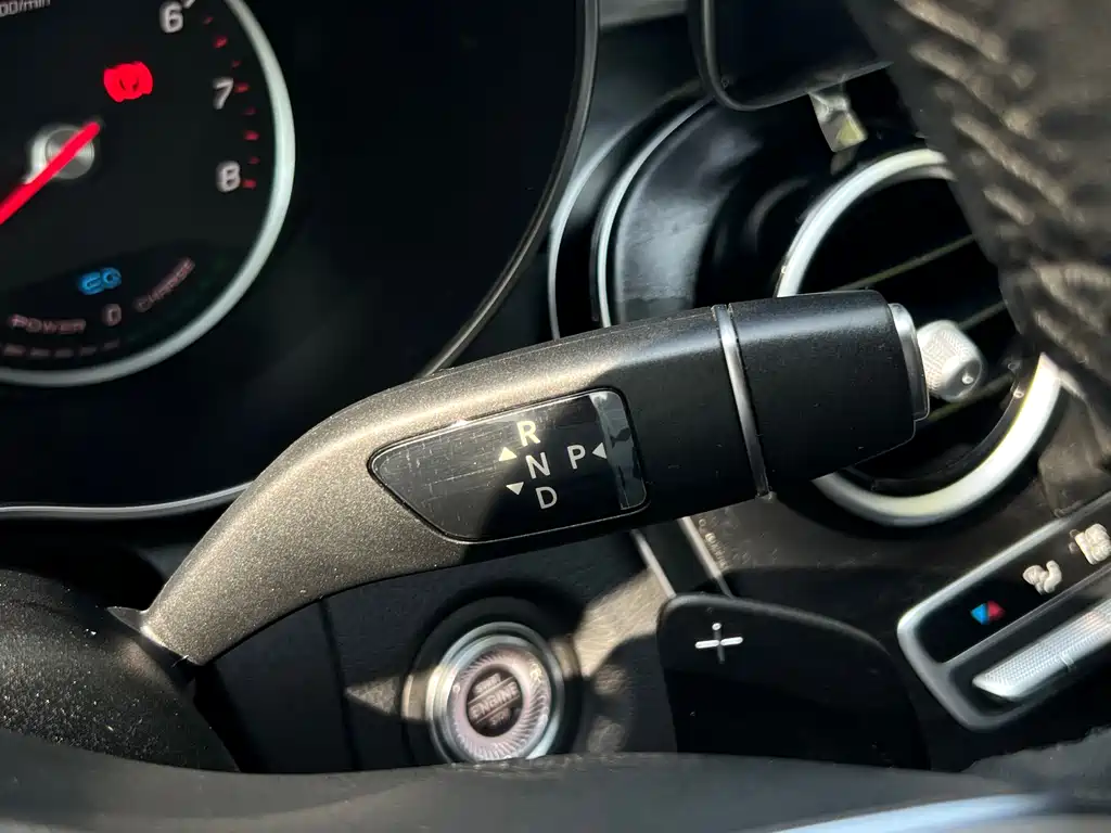 Mercedes-Benz C-Class — миниатюра 12