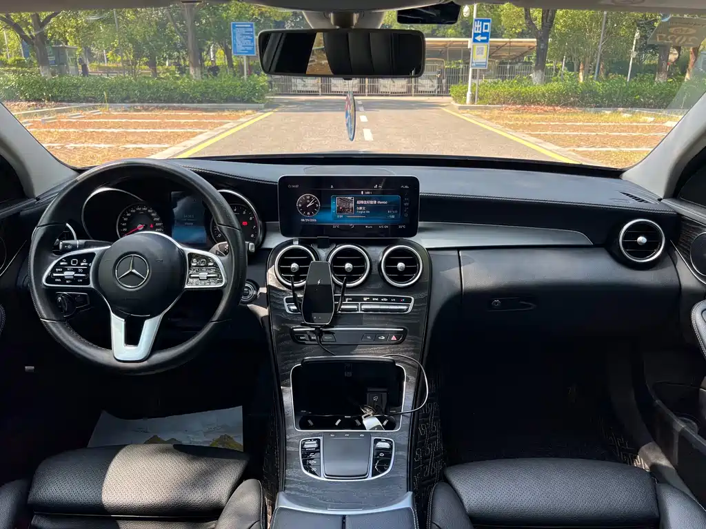 Mercedes-Benz C-Class — миниатюра 19