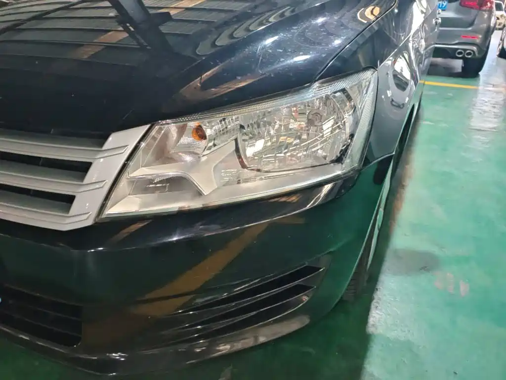 Volkswagen Santana — миниатюра 24