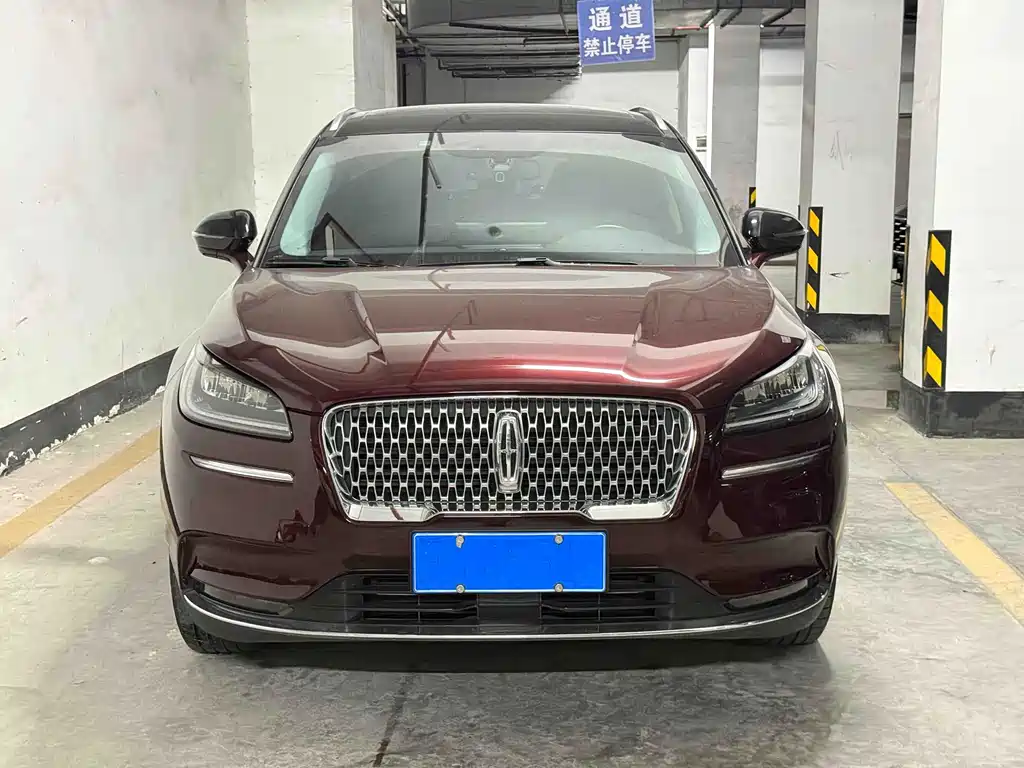 Lincoln Corsair — миниатюра 2