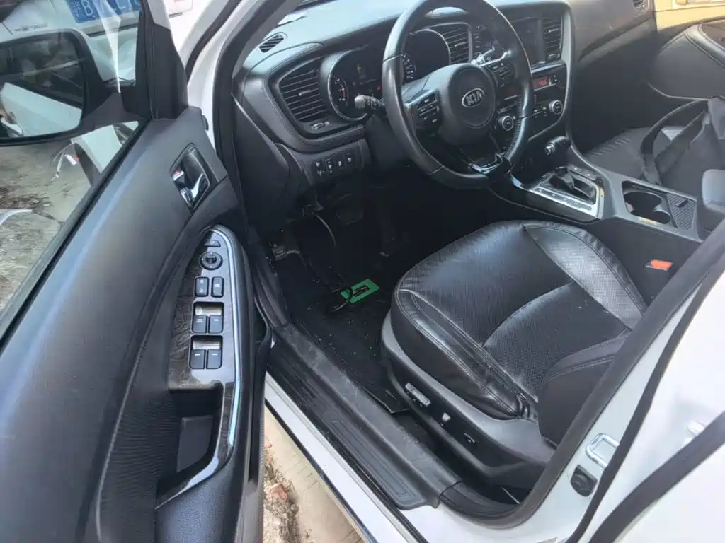 Kia K5 — миниатюра 16