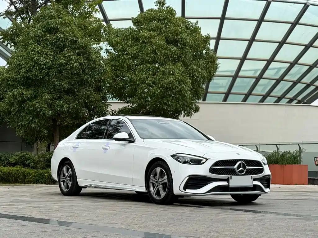 Mercedes-Benz C-Class — миниатюра 3